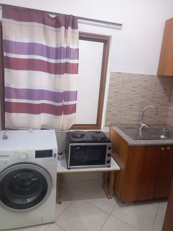 GARSIONERE 25000 LEKE.RRUGA JORDAN MISJA