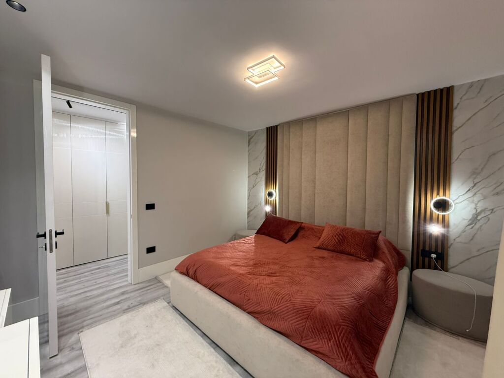 Apartment 2+1 for rent in Bllok.