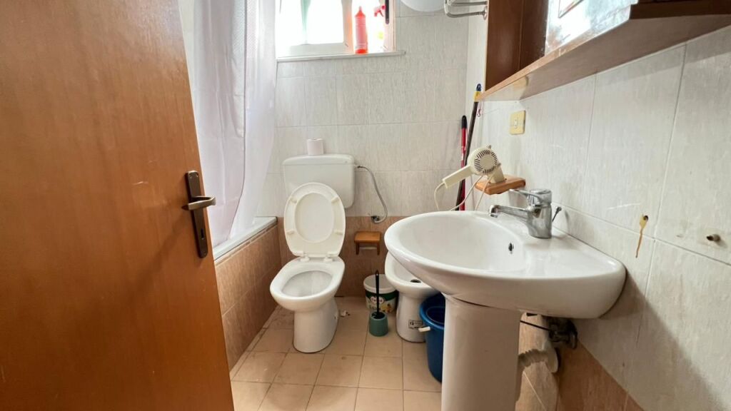 Apartament Duplex 3+1 me qira - Komuna e Parisit