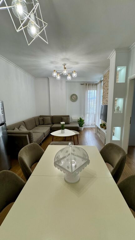 Apartament me qera 2+1 tek Fusha e Aviacionit