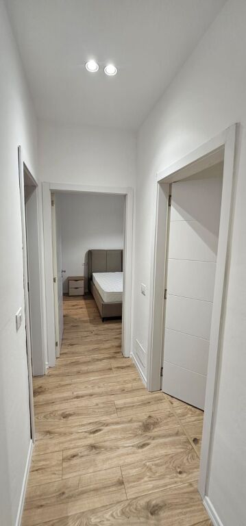 Affitto | Apartament 2 + 1 + 2 | Rruga 5 Maji | 600 €/mese