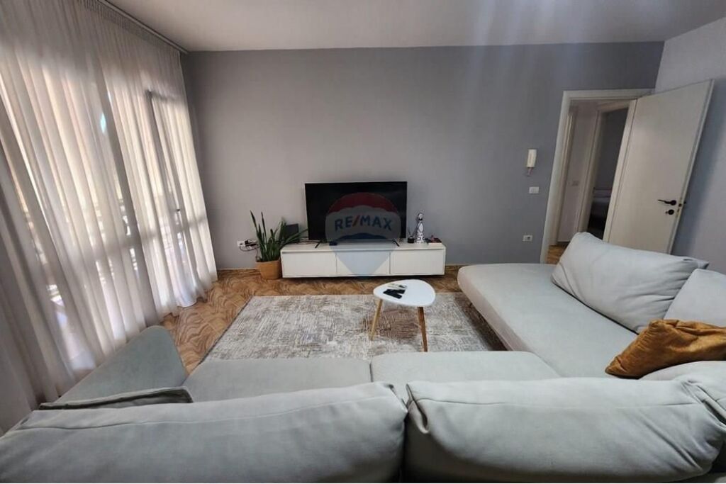 Apartament 2+1+2 per qira te Zogu i Zi!