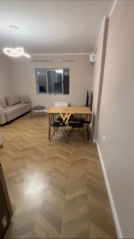 JEPET GARSONIERE 40 M2 ME QIRA NE FRESK 40.000 LEKE