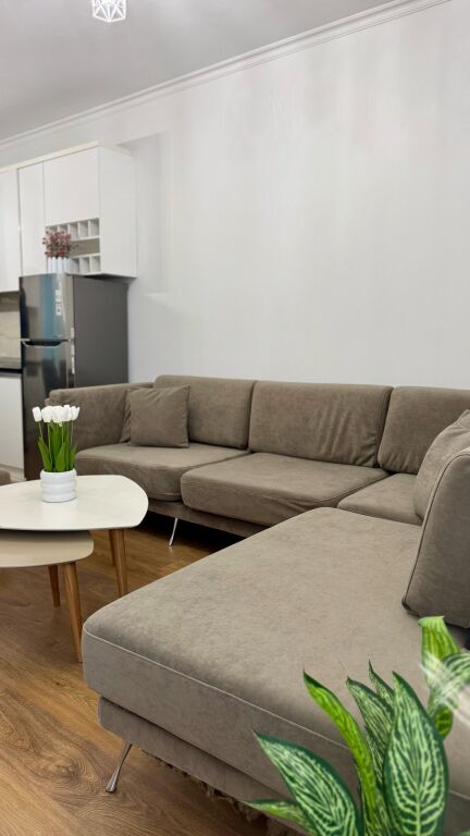 Apartament me qera 2+1 tek Fusha e Aviacionit