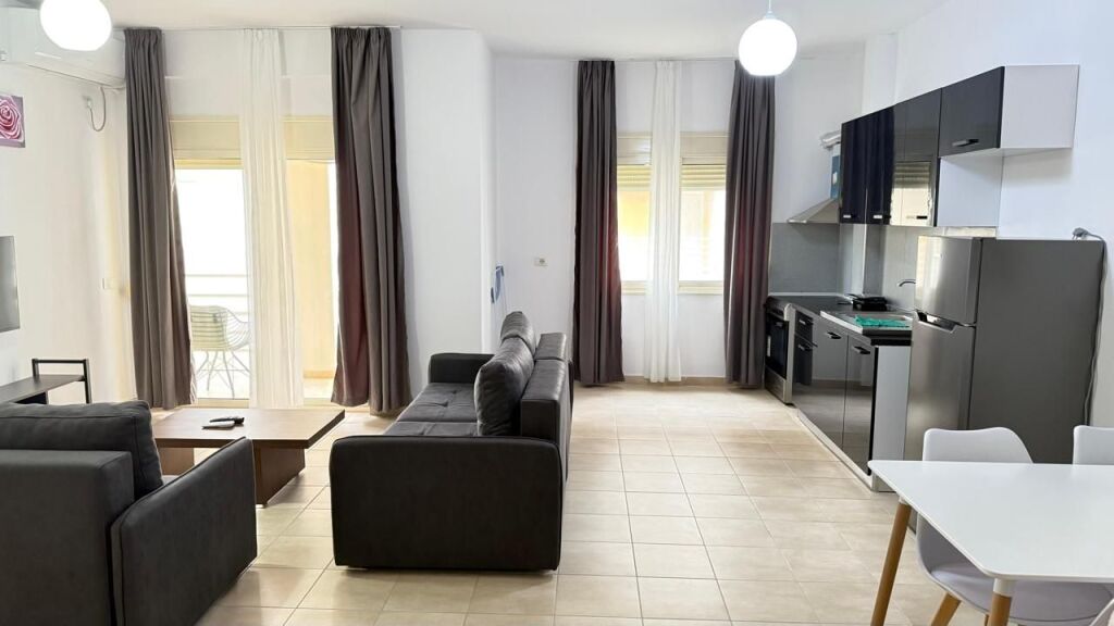SETTEMBRE-GIUGNO 4 APPARTAMENTI 2+1+2 | 500 EURO AL MESE