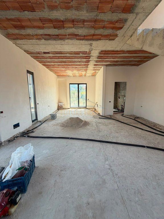 Business Building for Rent 2-Storey, TEG, Tirana