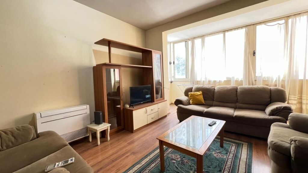 Apartament Duplex 3+1 me qira - Komuna e Parisit