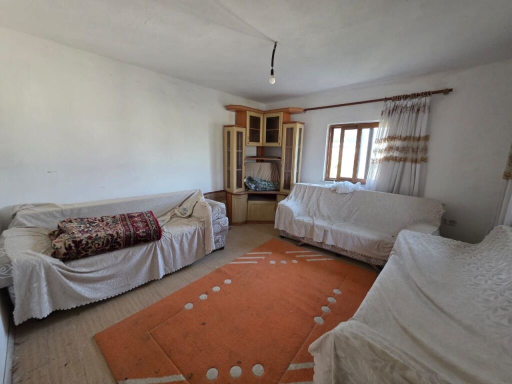 Private House for Sale in Rrushkull