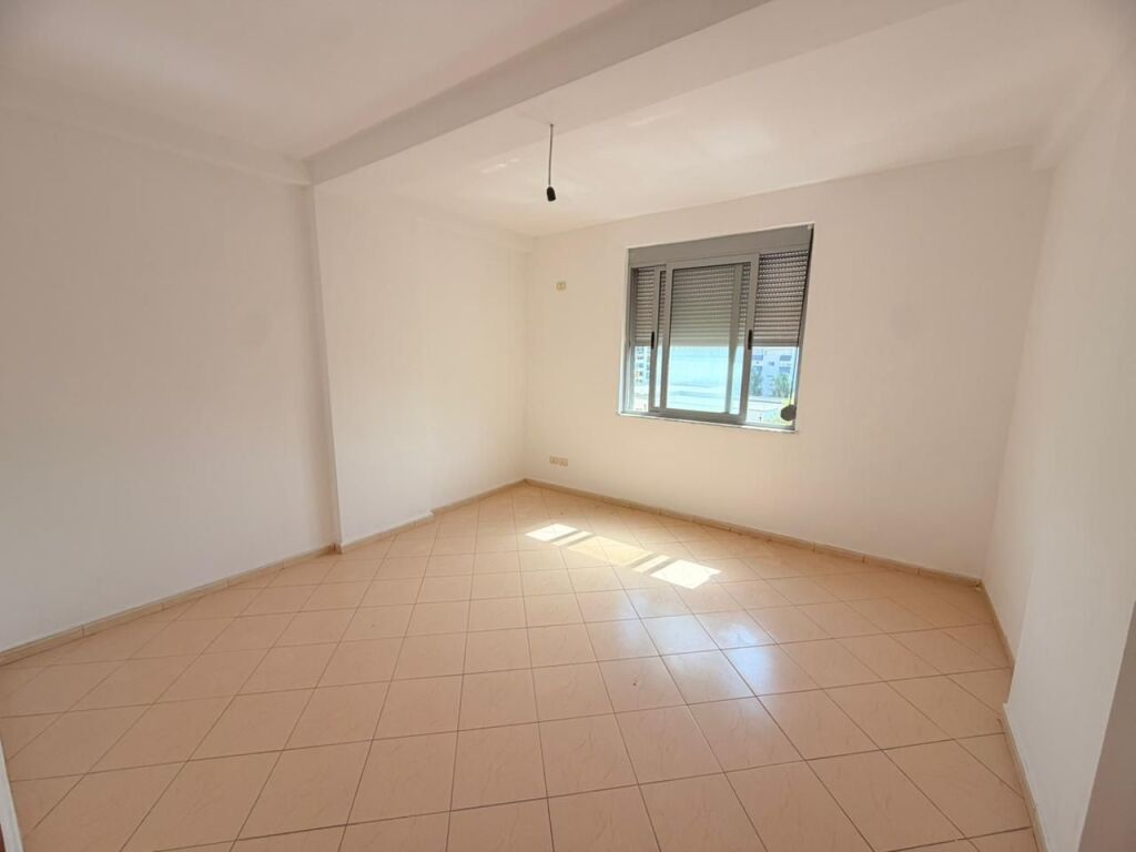 🏡 APARTMENT 1+1 FOR SALE – BEACH, DURRËS