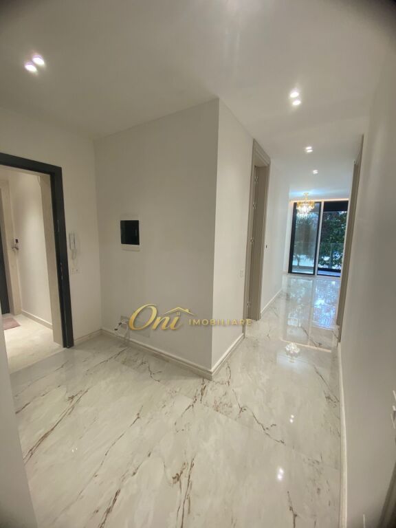 LIQENI I THATE, AMBIENTE UFFICIO 120M2 IN AFFITTO