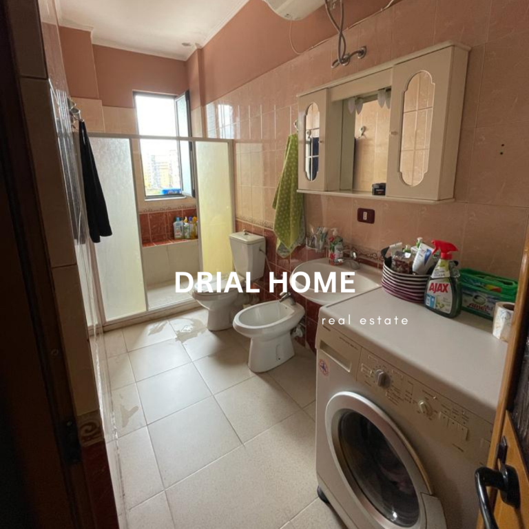 Apartament me qera 2+1