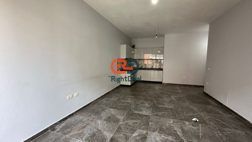 At 5 Maji, Apartment 1+1 For Rent !!!