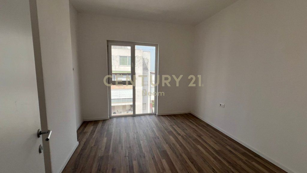 Apartment 2+1 for Sale – Tirana Entry 2