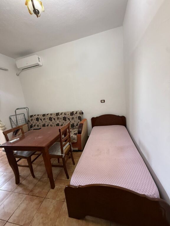 Qera | Shtëpi private 1 + 1 | Bulevardi i Ri | 400 €/muaj