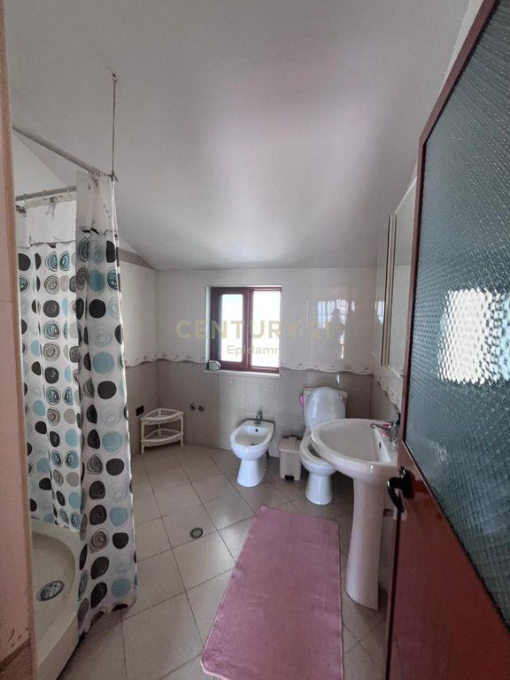 Kati 3 i Shtëpisë Private | 1+1 | 350€