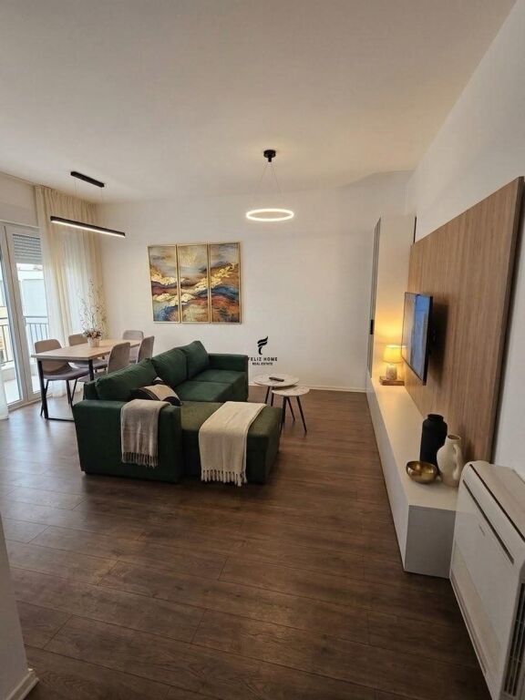 APARTAMENT ME QERA 2+1 BULEVARDI I RI 75.000 LEKE FH-90773