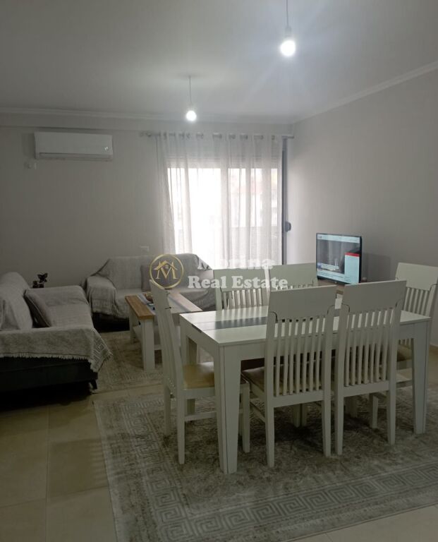 Qera | Shtëpi private 2 + 1 | QTU (Qendra Tregtare Univers) | 430 €/muaj