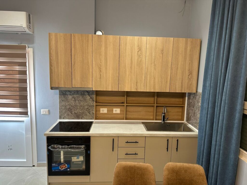 Private house for rent in Kombinat