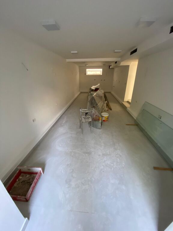 SHOP FOR RENT 150 M2 DURRES ROAD 5,000 EURO FH-90688