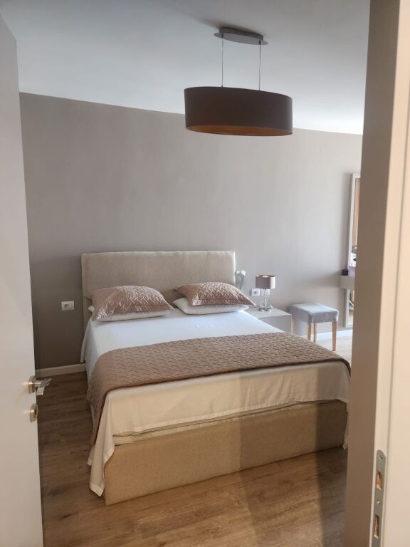 Apartament 1+1 tek Bryli
