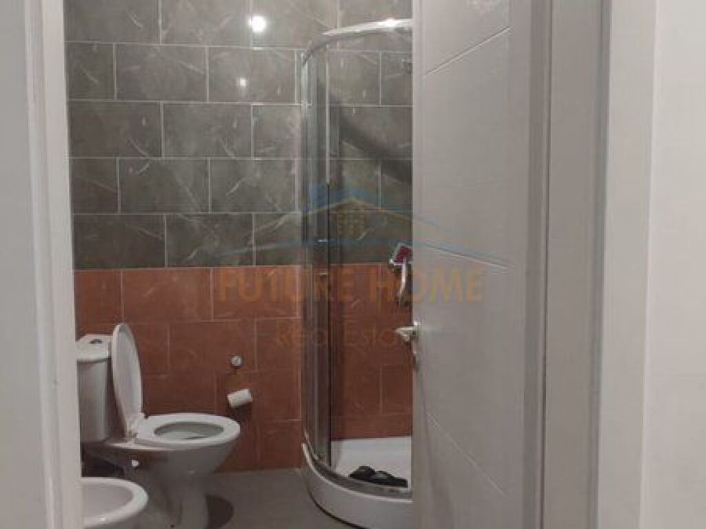 Shitet, Apartament 2+1, Shkozë, Tiranë