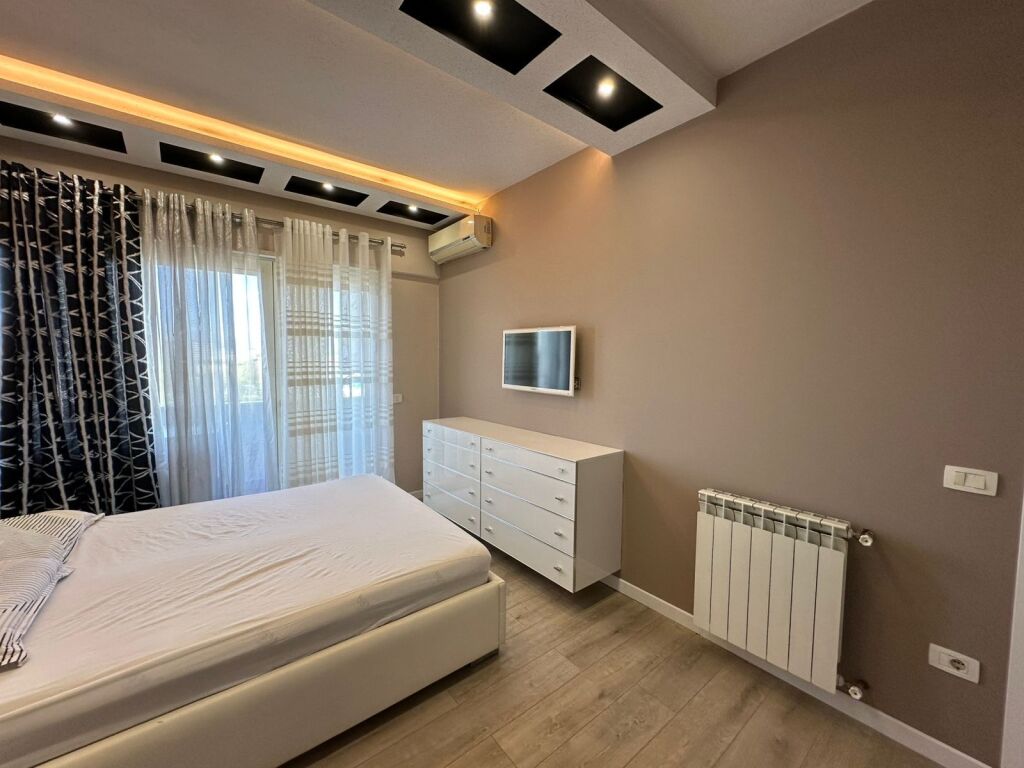Appartamento 1+1+1 Balcone In Affitto