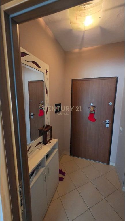 SHITET APARTAMENT 2+1+2 PRANE SHKOLLES ITALIANE, VOLLGA – DURRËS