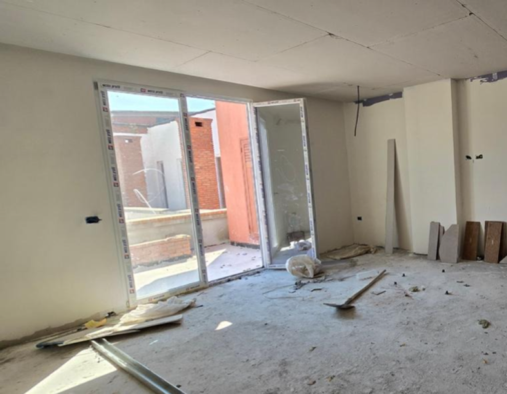 Appartamento 1+1 in vendita a Yzberisht, Misto Mame, Palazzi Cabej, Astir.