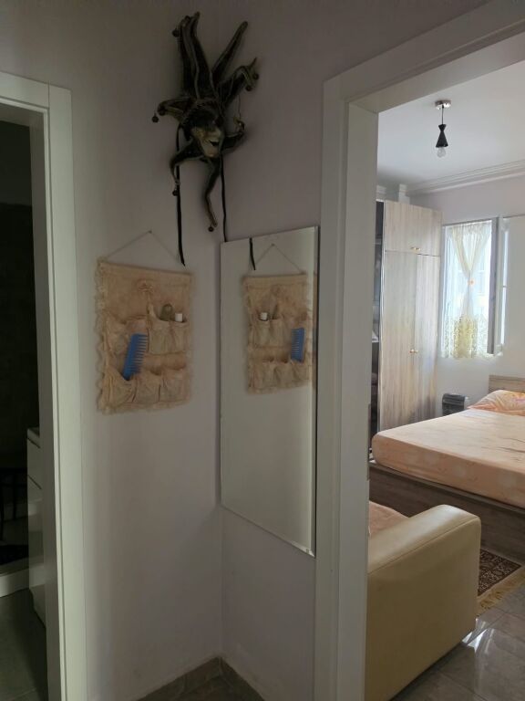 🏡 Apartment 1+1  📍Zini Sako street near Blloku Kolombo  🏢 Floor 1 (shops below) 🛗 With elevator 🛋️ Furnished  📐 Area: 75 m²  💰 Price: 50,000 Lek/Month