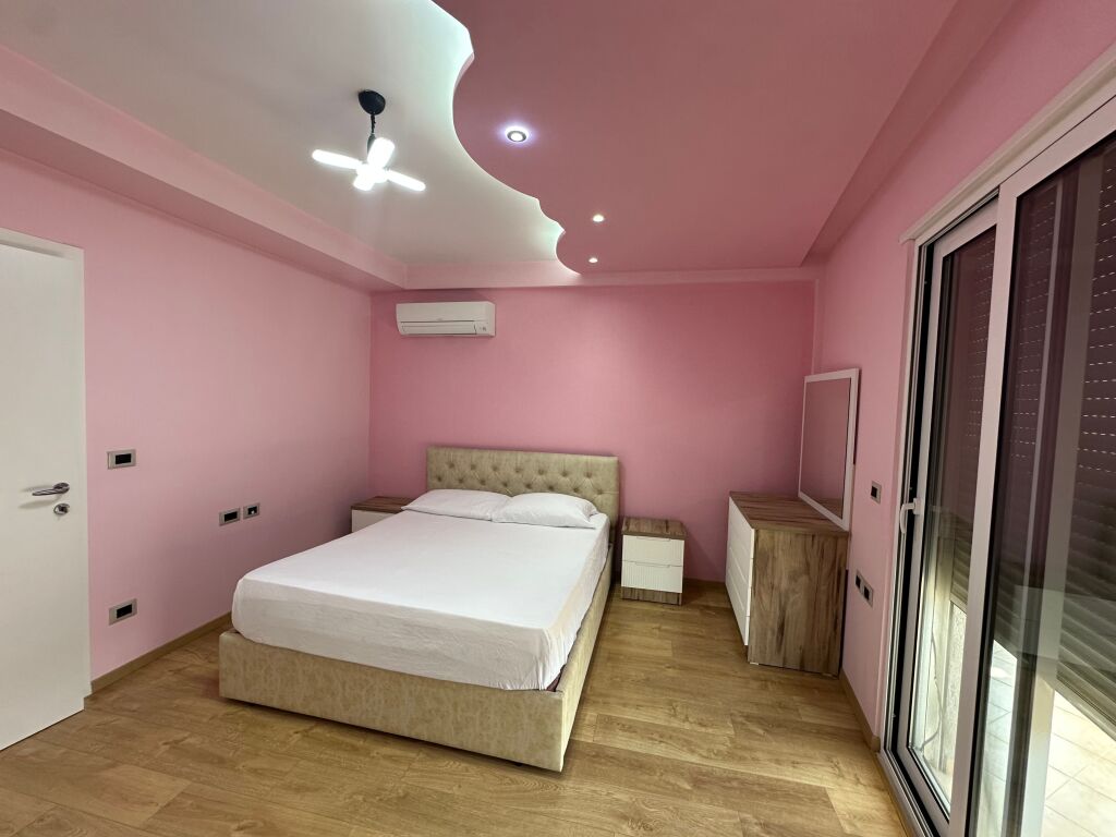 Astir / near the former customs. Luxury apartment 60,000 leke for rent