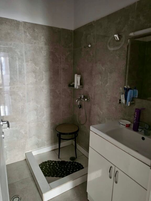 🏡 QERA Apartament 1+1 📍Prane Oxhakut 🛣️ Rruga “Zihni Sako” ✨