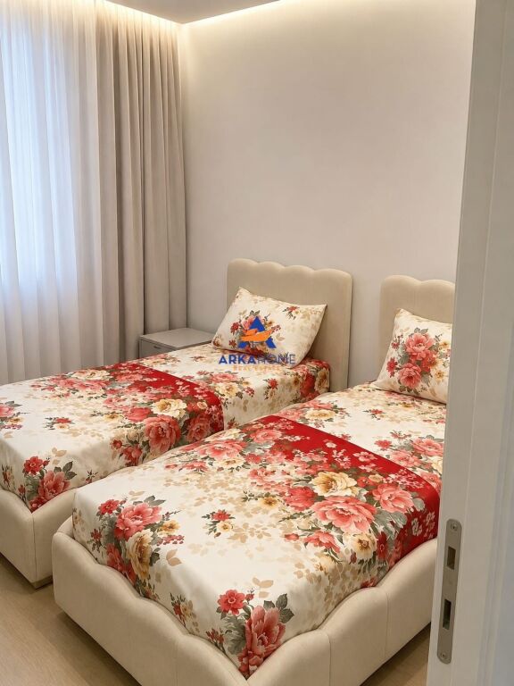 JEPET ME QERA APARTAMENT 2+1+BALLKON "PASKUQAN" 60.000 LEKE