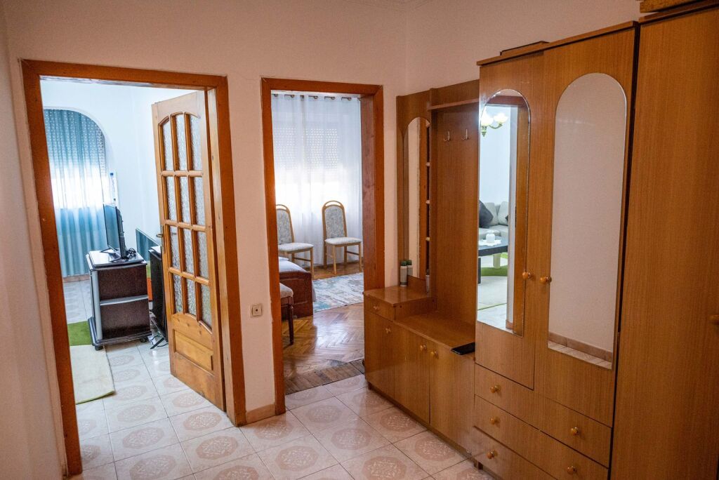 Apartament ne qira 2+1,Pazar i ri