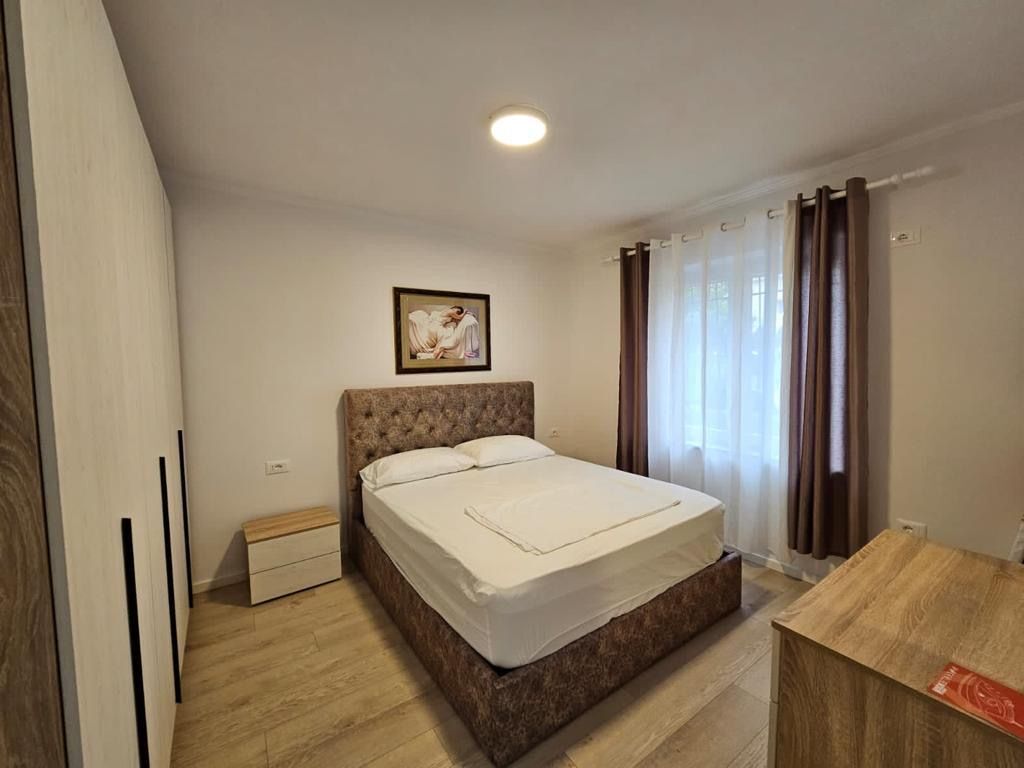 Apartament 1+1 per qira , Rruga e Kavajes !