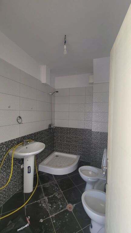 Jepet me qera apartamenti 1+1