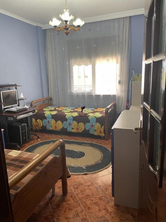 APARTAMENT ME QERA 2+1 LAPRAKE 55.000 LEKE FH-90798