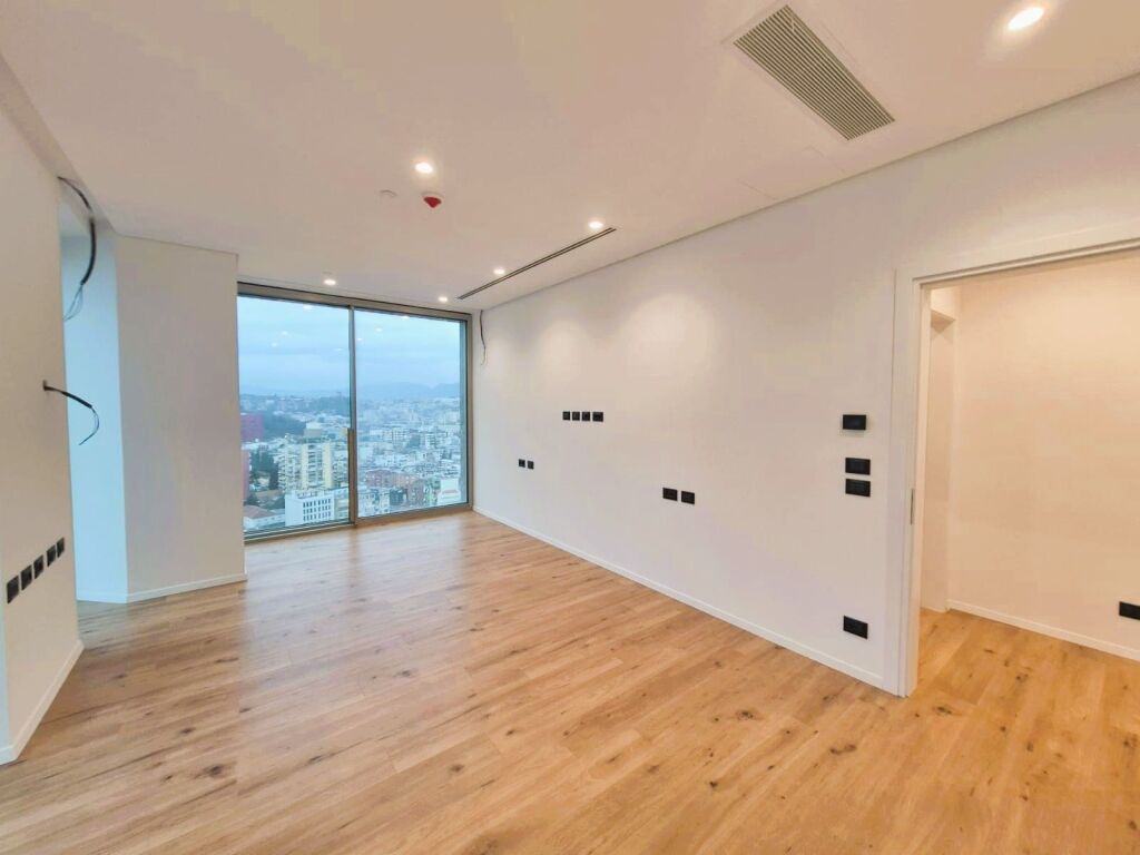 🏢 Jepet me qira zyrë premium – Downtown One Tirana🔥