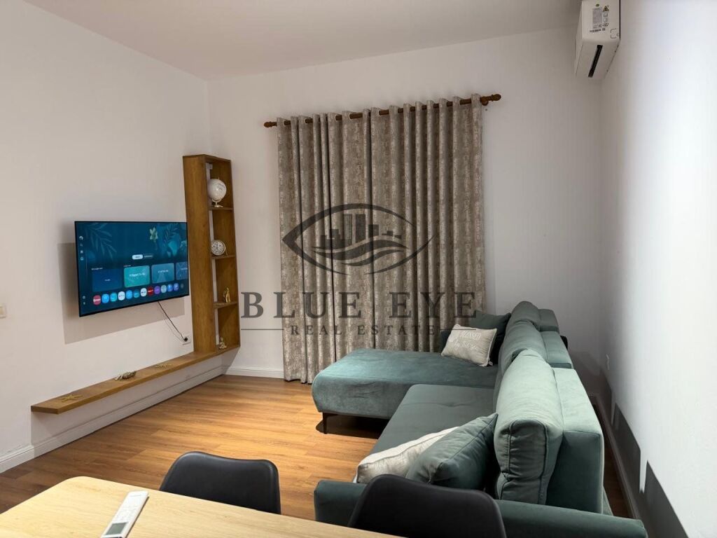 Shtëpi Private 1+1 me Oborr të Madh me Qira – Plazh ,Durrës