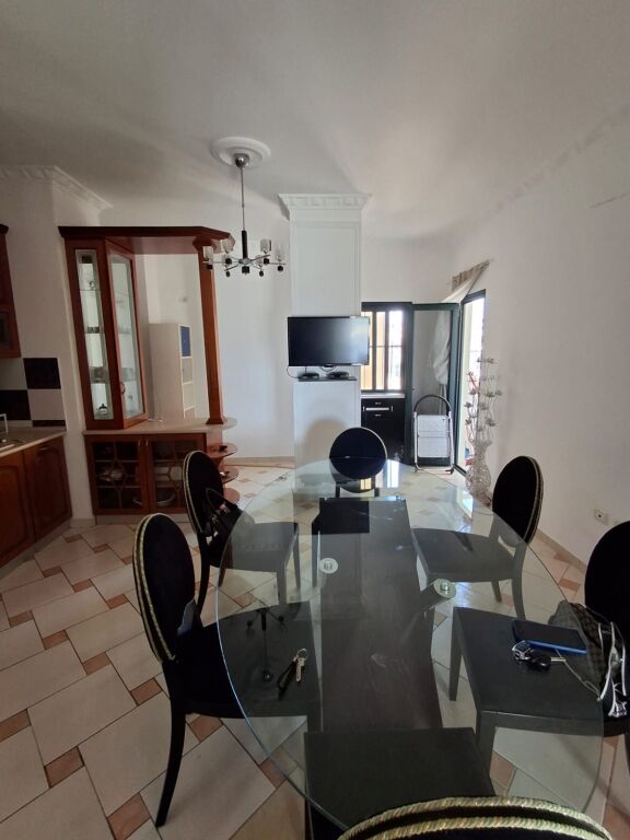 Three bedrom apartment for long term rent Vlore