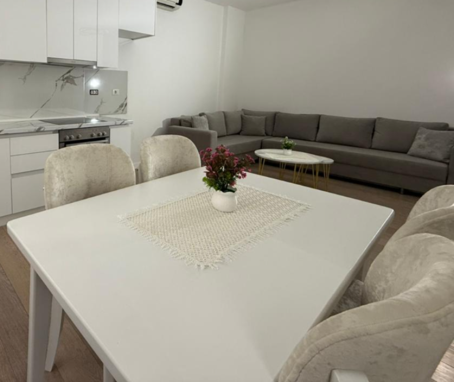 Apartment 1+1 for rent at Mateo Complex, Dry Lake, Botanical Garden, Zoological Garden.