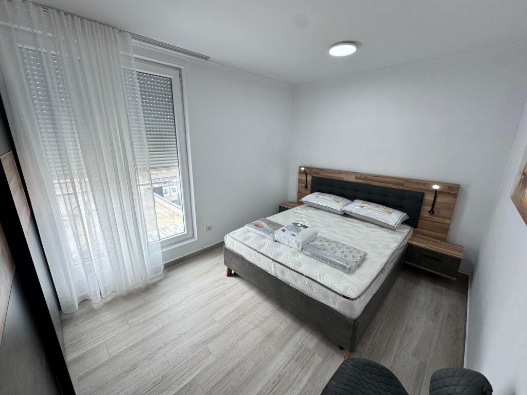 🏢 Jepet me qera apartament 2+1  📍 Vendndodhja: Rruga Jordan Misja 💰 Çmimi: 70.000 lekë / muaj