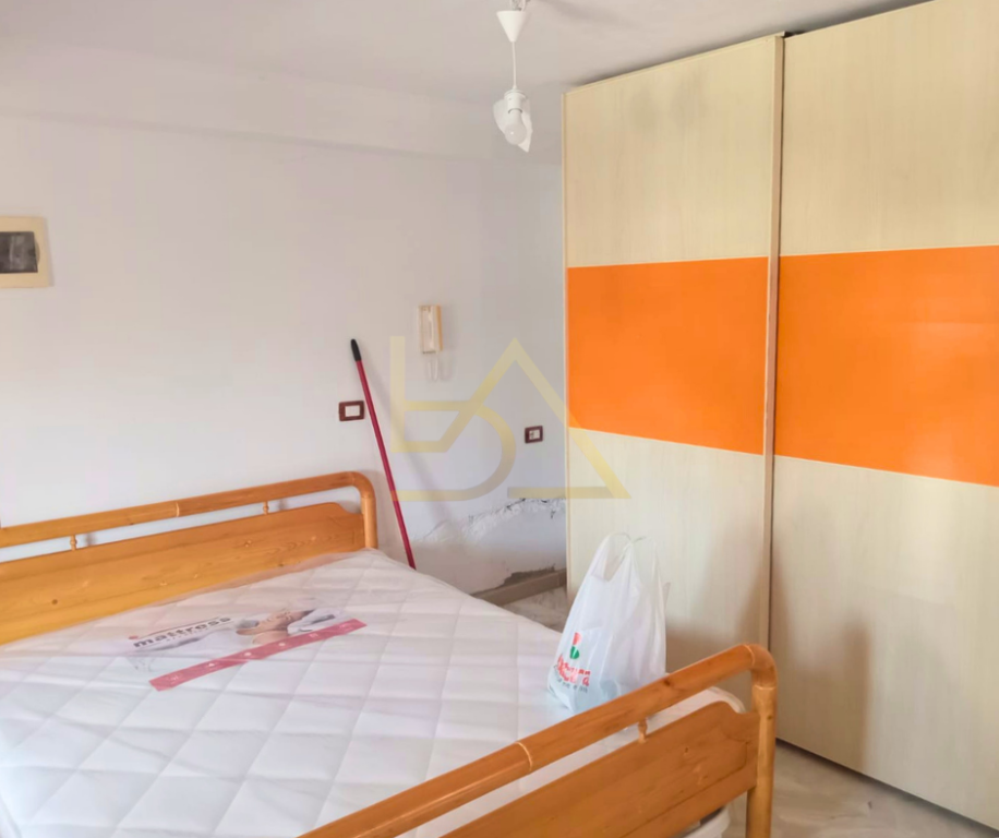 SHITET VILË E RE – RRUGA EJUP KASTRATI, TIRANË