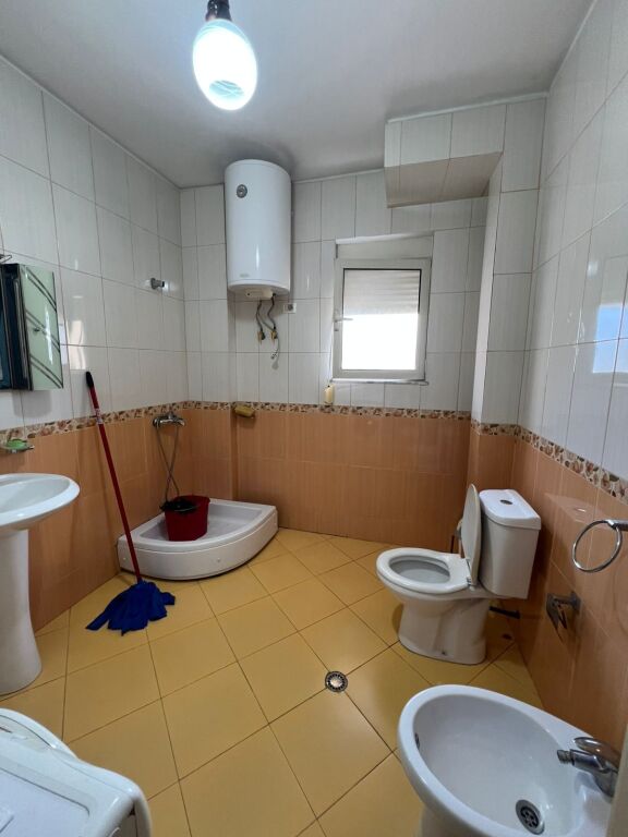 Apartament me Qira 2+1,prane kopshtit zoologjik