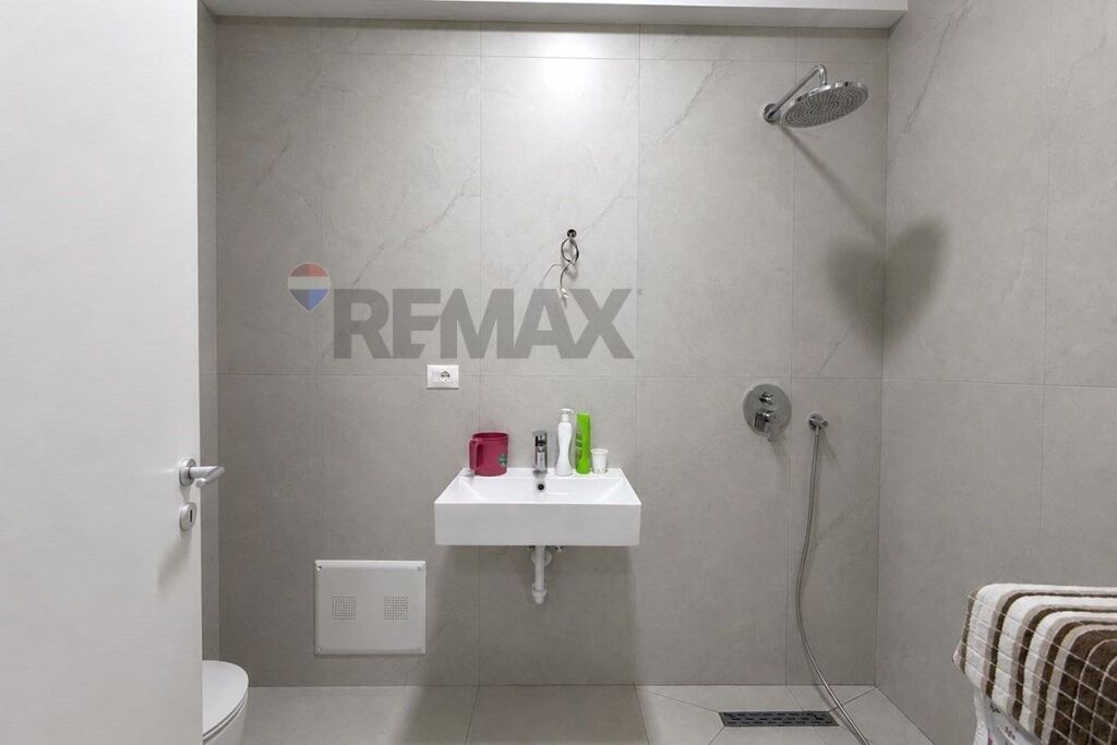 Vendesi in vendita 1+1 presso la Residenza OXA a Fresk
