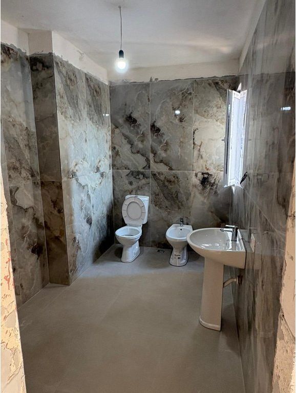 APARTAMENT 2+1 NE SHITJE, KAVAJE
