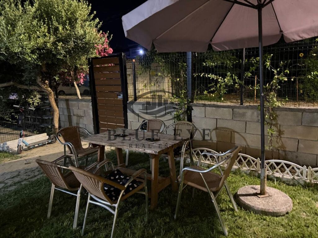 Shtëpi Private 1+1 me Oborr të Madh me Qira – Plazh ,Durrës