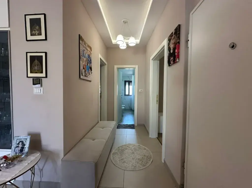 Rent | Apartament 2 + 1 | Porcelani | 750 €/month