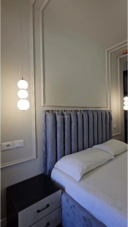 RENTING 1+1 APARTMENT NEAR THE PARIS COMMUNE!