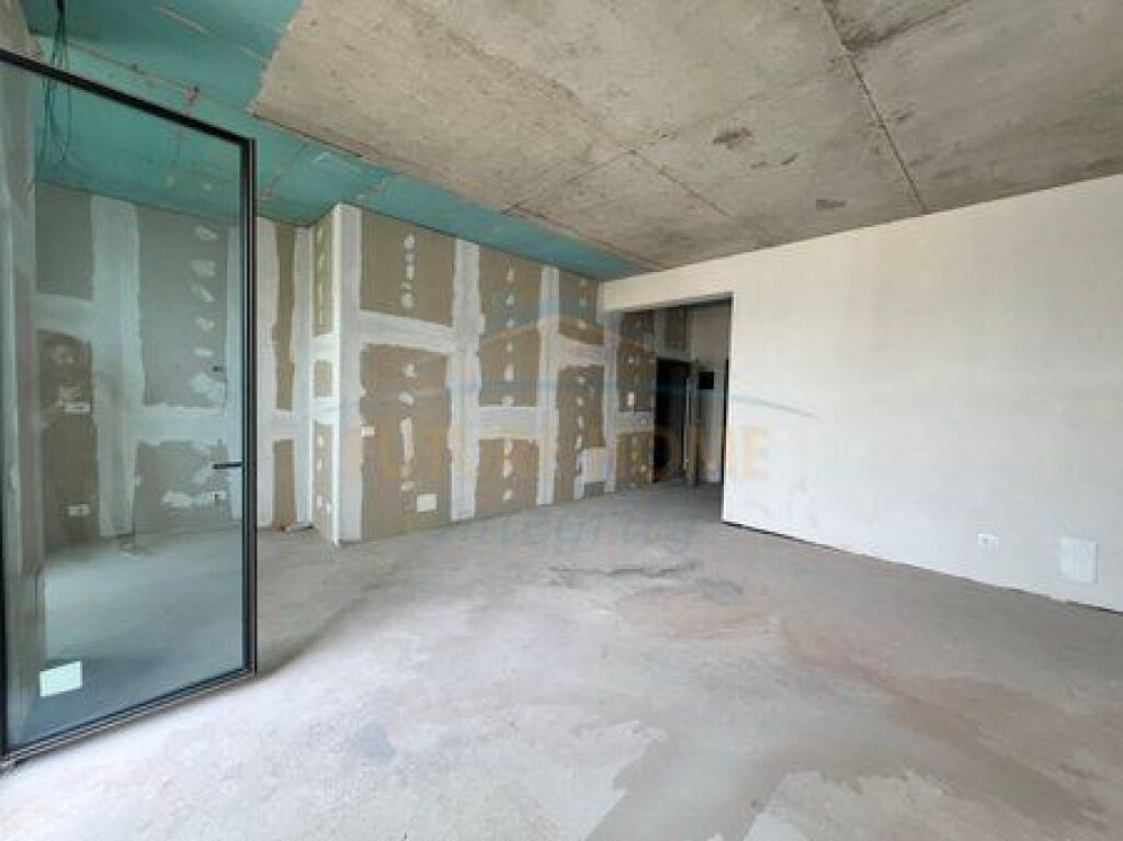Shitet, Apartament 3+1+2+2 Poste parkimi, Park Avenue Residence, Bulevardi i Ri, Tiranë.