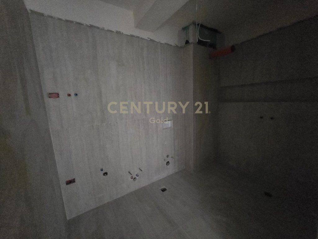 MUNICIPALITY OF PARIS, 1+1 APARTMENT FOR SALE AT WHITE TOWER